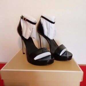 Michael Kors Women's Jordyn Patent Leather Platform Sandal Black Shoes